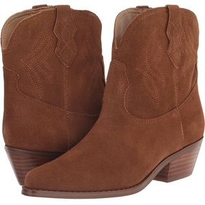 NINE WEST FOOTWEAR Women's Texen Ankle Boot, size 6, cognac